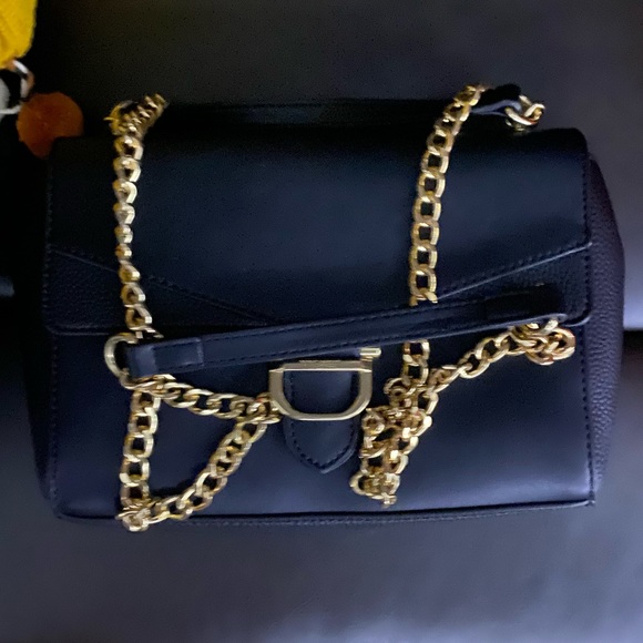 Purse - Picture 4 of 9